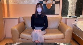 日本av在大型旅行社工作的超超稀有女神OL首次摄影女儿视频